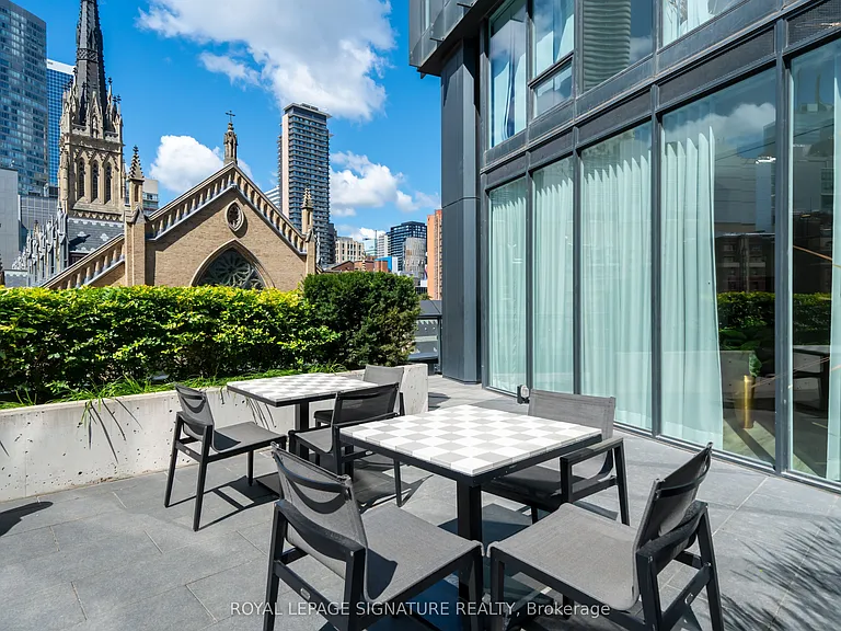 60 Shuter St #203 — Photo 32