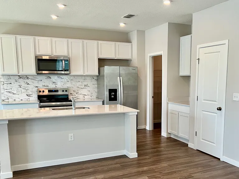 14750 Cashew Ave — Photo 10