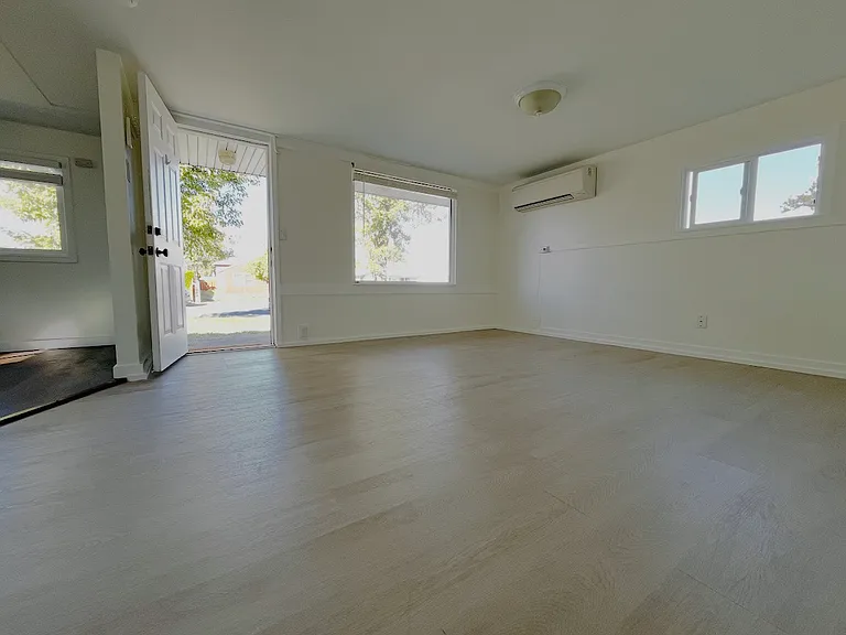 344 Sanford Ave — Photo 3