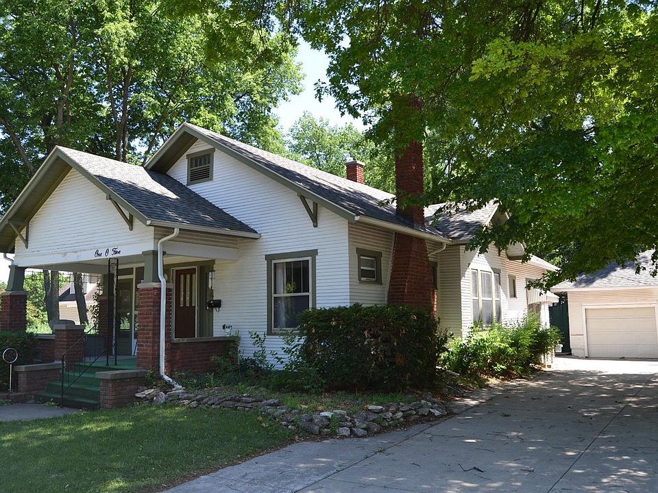 1st image of 105 NW 10th St