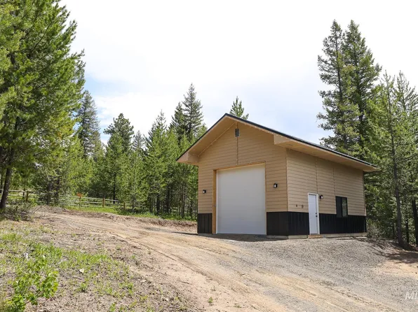 5 Laurins Ln Lot 6, Cascade, ID 83611