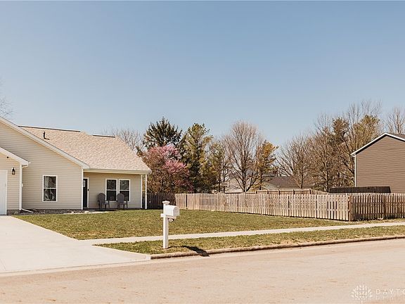 2nd image of 1121 Sheffield Blvd