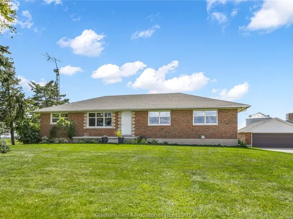 27156 Saint Clair Rd, Chatham Kent, ON N8A 4L3