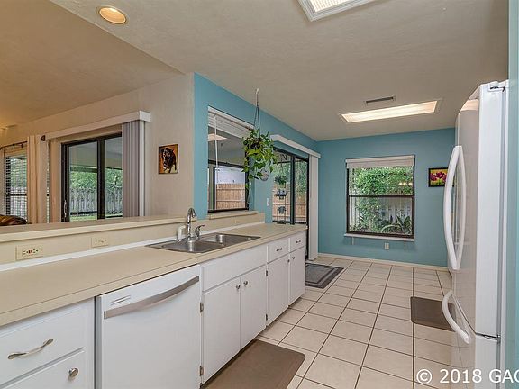 5th image of 4537 NW 20th Dr