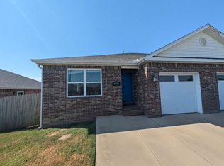604 W Weymouth St, Siloam Springs, AR 72761