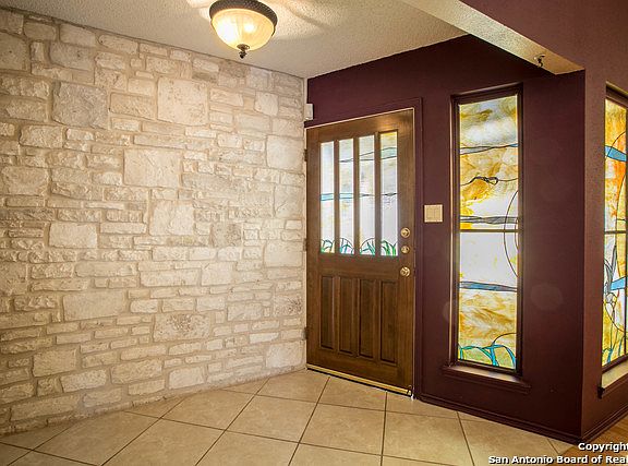 4th image of 3418 River Way