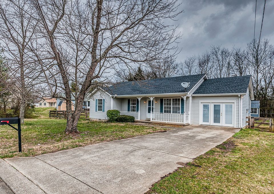 1st image of 1126 Woods Edge Dr