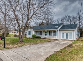 1126 Woods Edge Dr, Murfreesboro, TN 37130