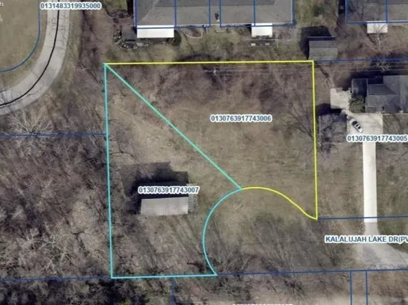 4567 E Kalalujah Lake Dr, Port Clinton, OH 43452