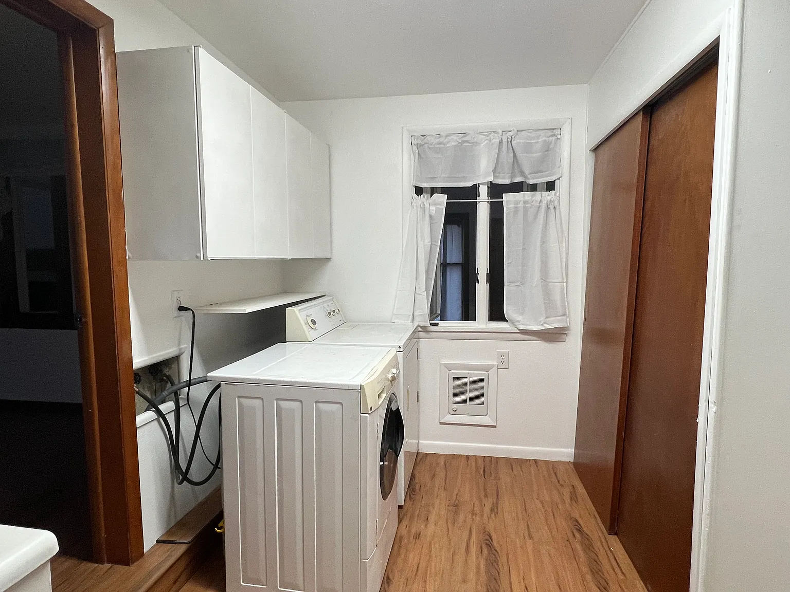 2 bed, 1304 sqft, $1,300 — Photo 4
