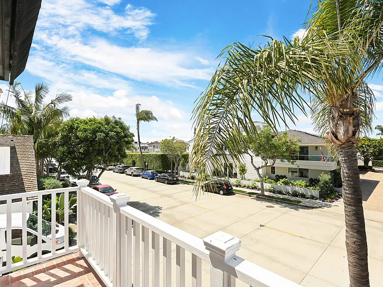 2025 E Balboa Blvd — Photo 66