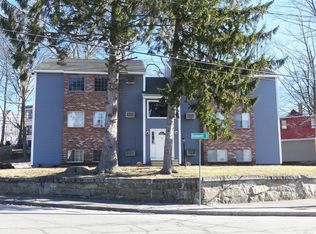 1 19th St APT 5, Lowell, MA 01850