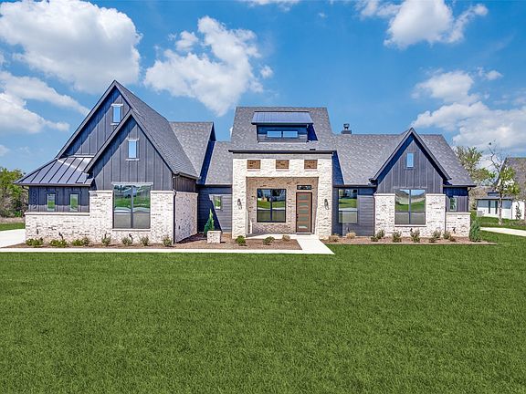 3rd image of 555 Aermotor Loop