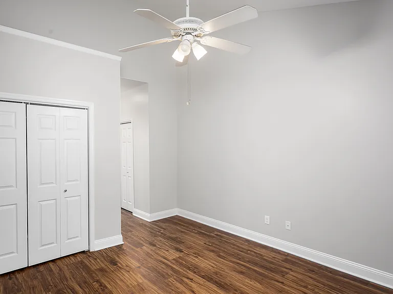 116 Bridletrace Ln — Photo 16