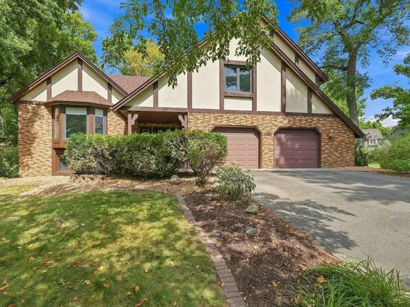7885 Lower 139th Ct, Saint Paul, MN 55124
