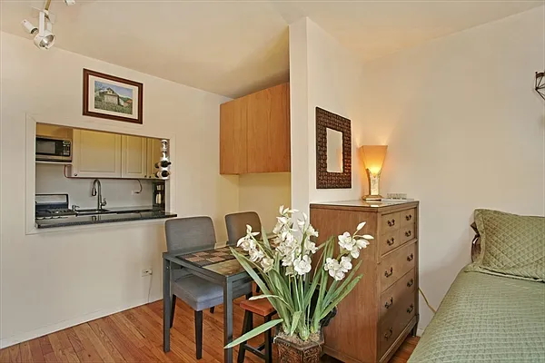 Sold by Citi Habitats | media 4