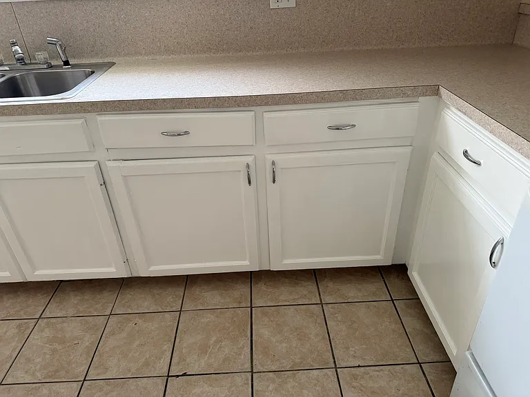 1946 Plantation Ave — Photo 10