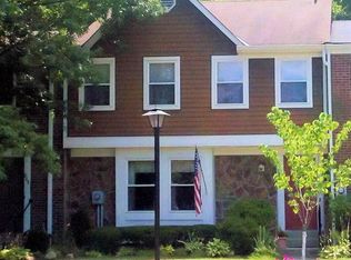 866 Woodlyn Dr S, Anderson Twp, OH 45230