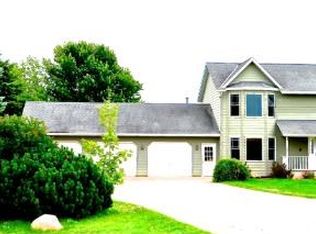 21900 Laigle Ave, Lakeville, MN 55044