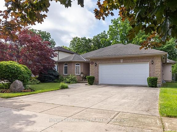 2nd image of 18 Harmony Dr
