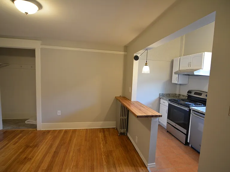 3013-3011 Beacon Ave S — Photo 10