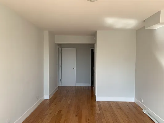 Rented by Stonehenge NYC LLC | media 4