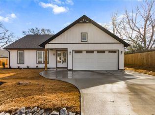 501 Gordon St, Greenville, SC 29611