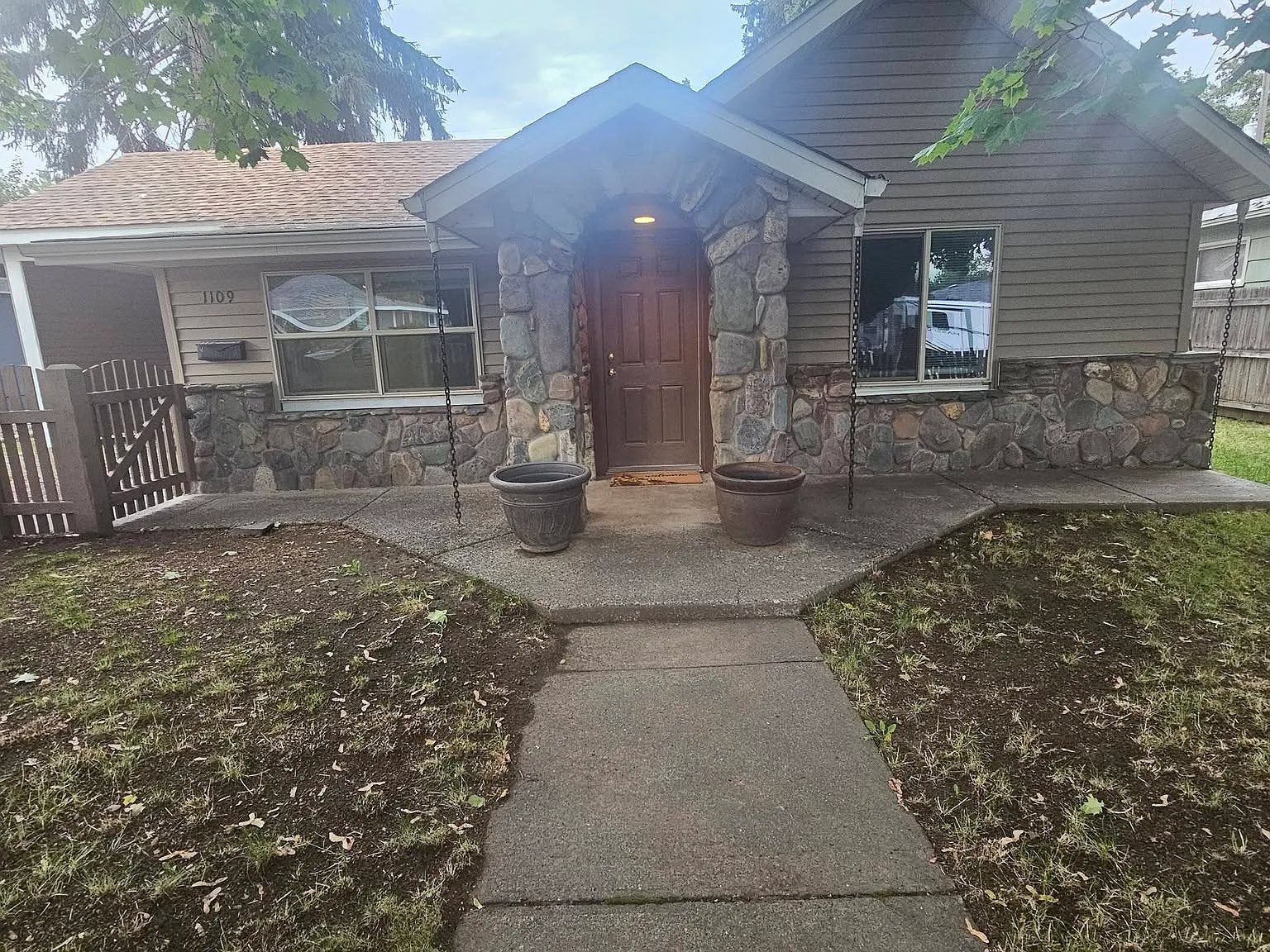 2 bed, 925 sqft, $1,850 — Photo 1