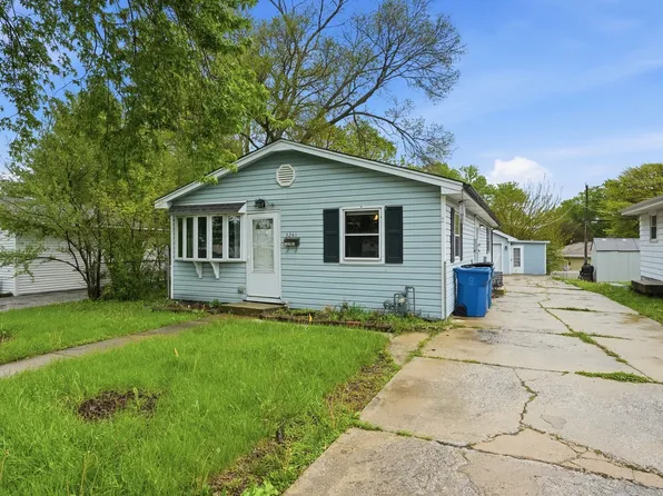 3241 Wallace Ave, Steger, IL 60475