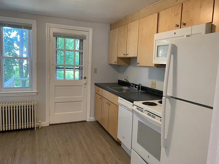 23 Turner St #2 — Photo 4
