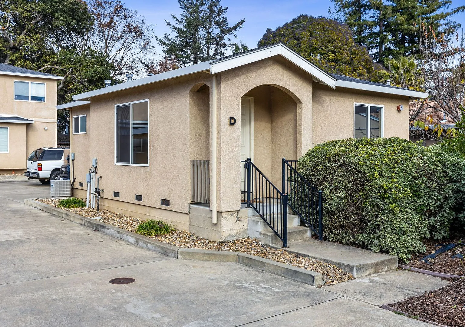 1790 E Street — Photo 1