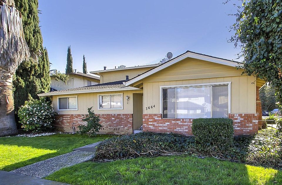 1st image of 3664 Greenlee Dr