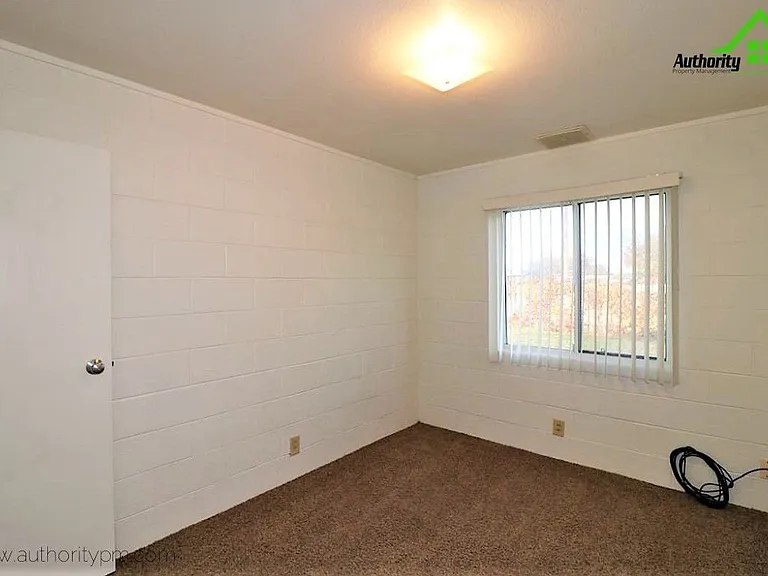 6195 Verde Vale Ct — Photo 12