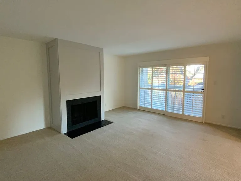 675 Sharon Park Dr #248 — Photo 4