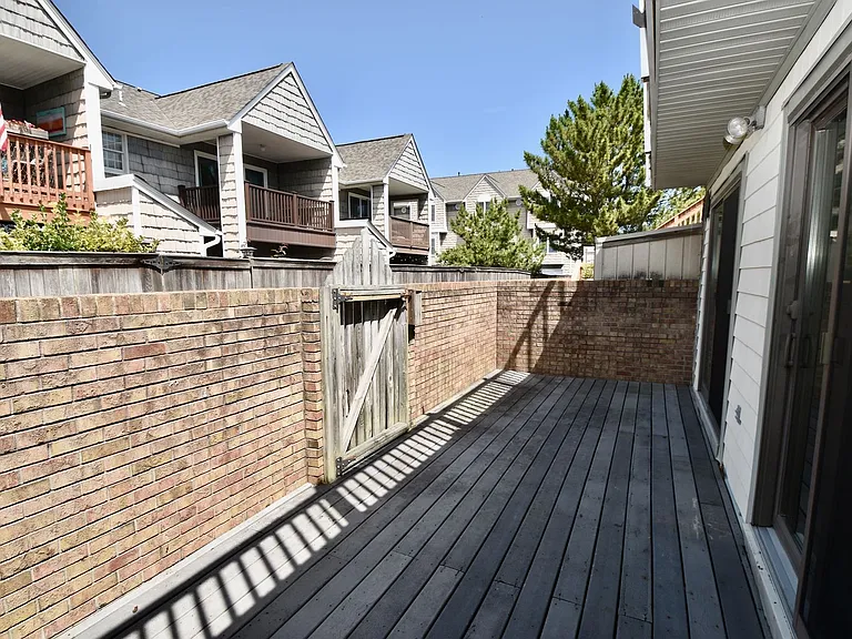 2407 Whaler Ct — Photo 3