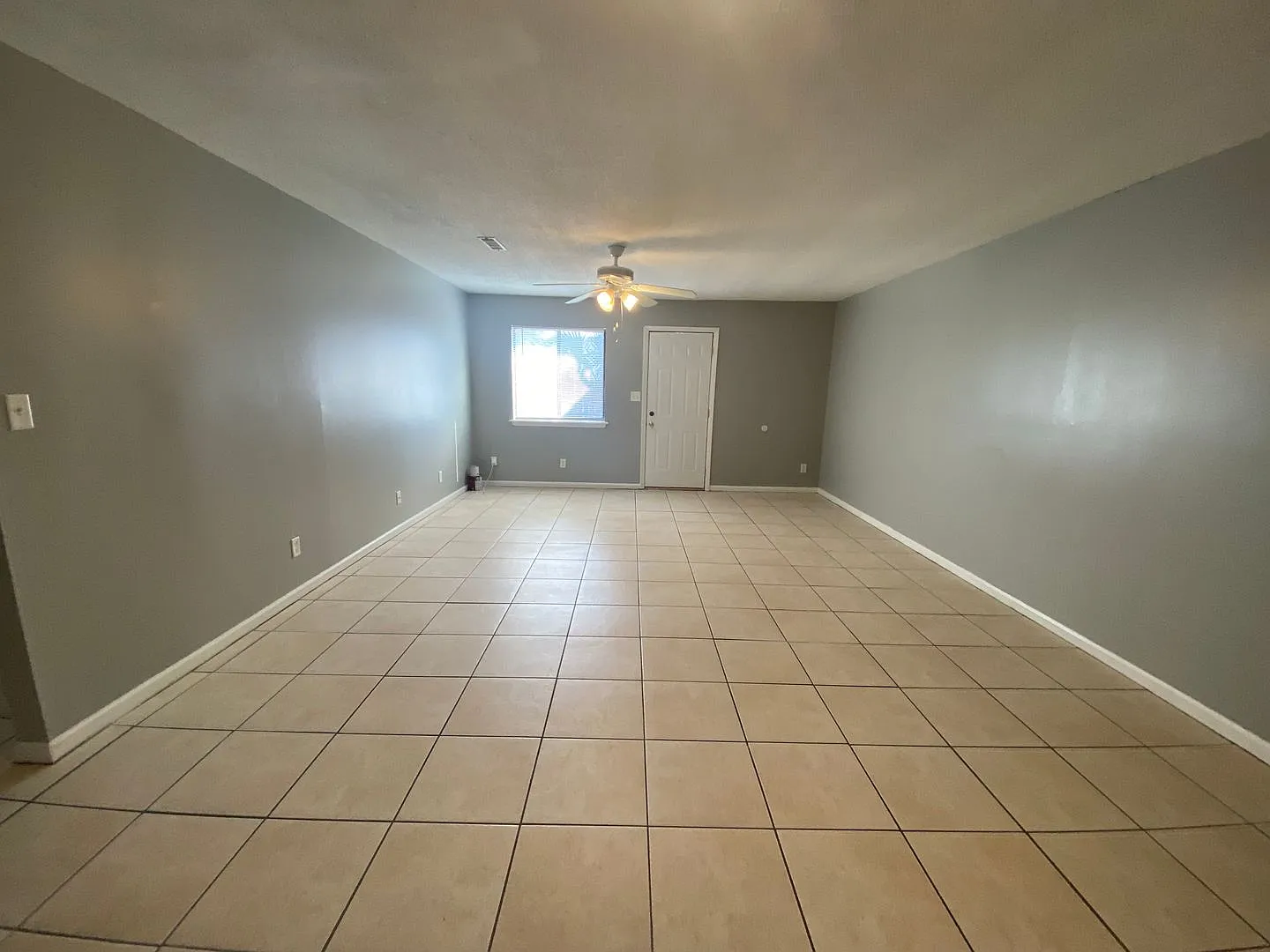 521 Heritage Place, Valdosta, 2BR/1BA — Photo 2