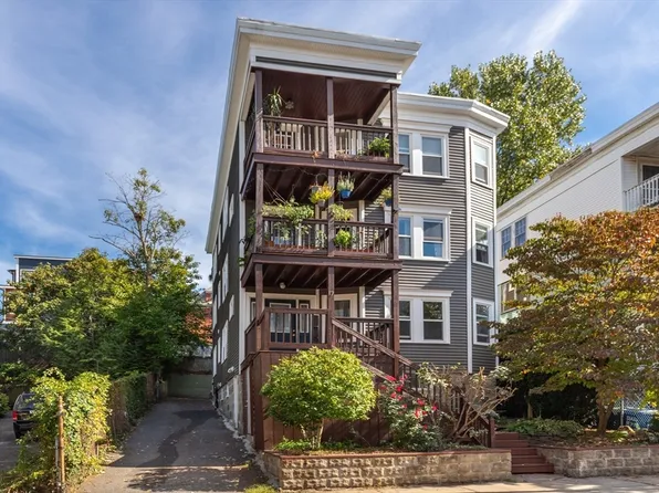 17 Dalrymple St #2, Jamaica Plain, MA 02130