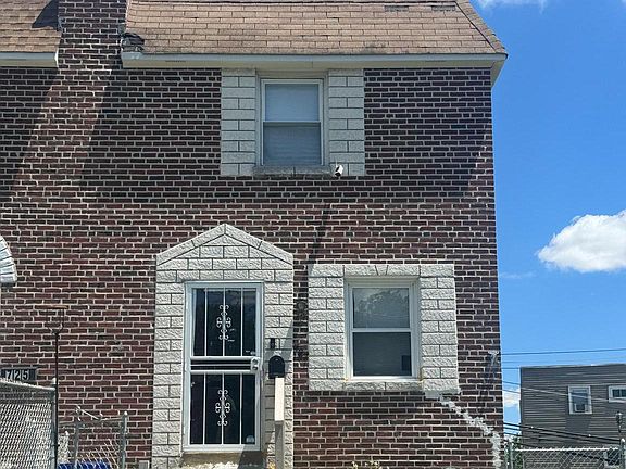 2nd image of 727 Grant Rd