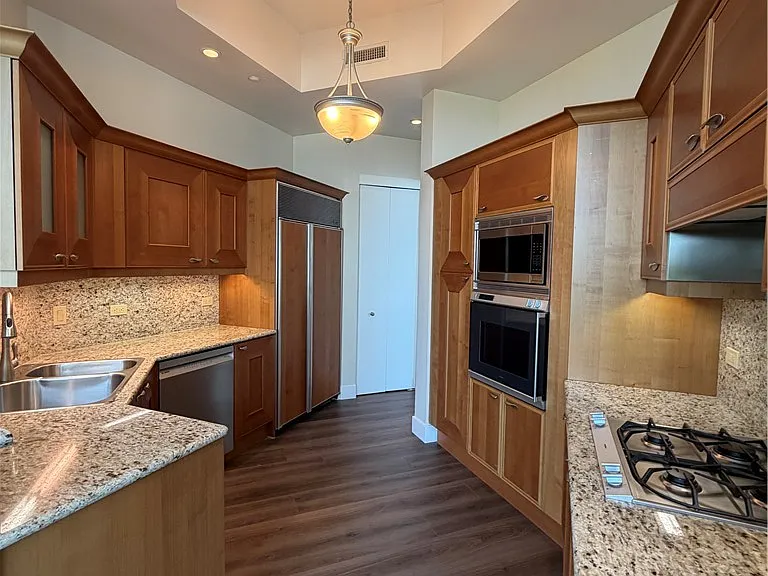 2777 Paradise Rd #205 — Photo 7