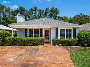 432 Palmetto Ct, Gulf Shores, AL 36542