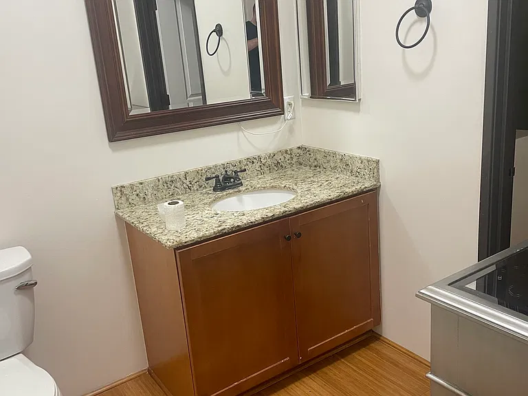 255 W 7th St #36 — Photo 16
