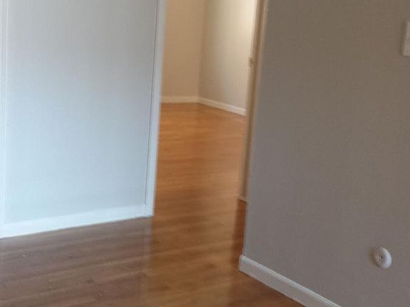 4th image of 3610 Baltimore Ave APT 3