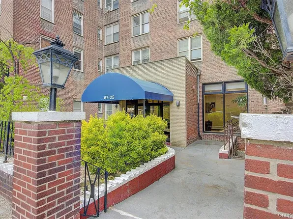 6725 Dartmouth St APT 7H, Flushing, NY 11375