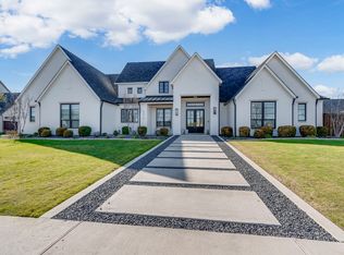 2219 Somerfield Dr, Midlothian, TX 76065