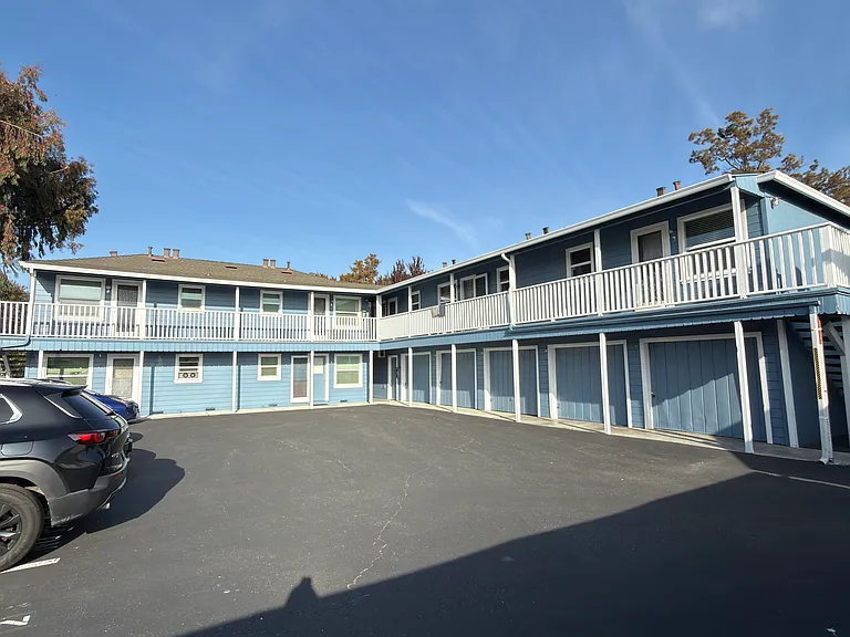 675 Johanna Ave #3 — Photo 13