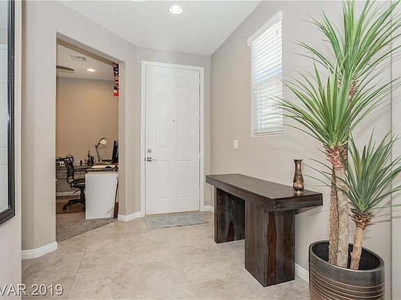 4th image of 754 Topocoba St