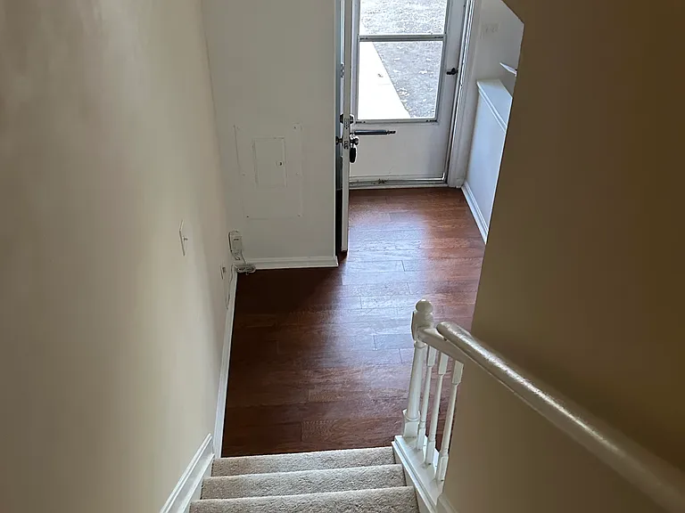 4453 Eagle Ct — Photo 2