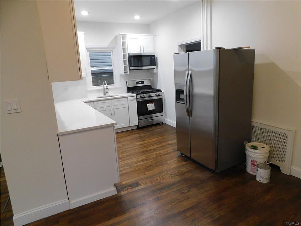 1st image of 60 Murray Ave