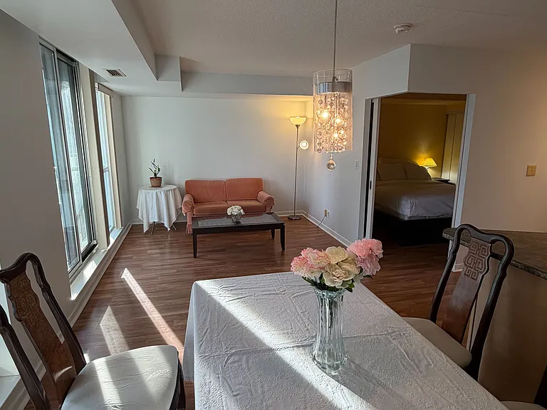 76 Shuter St #1207 — Photo 3