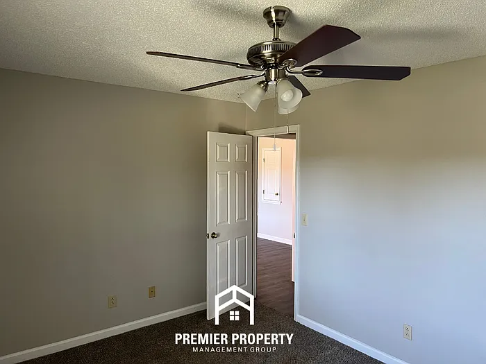 112 Eva Ct — Photo 9